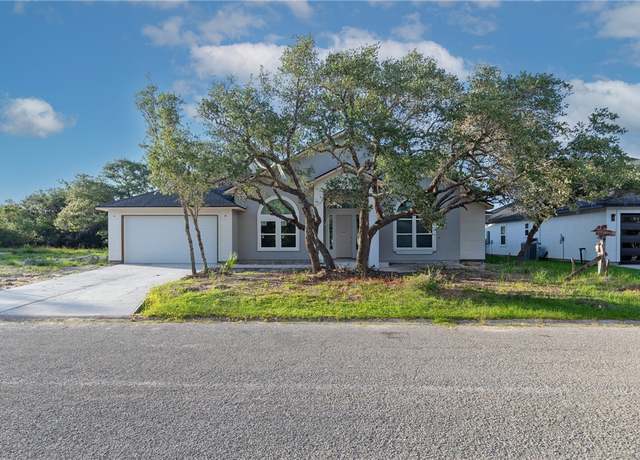 Property at 102 Oakmont Dr, Rockport, TX 78382, 4 beds, 4 baths