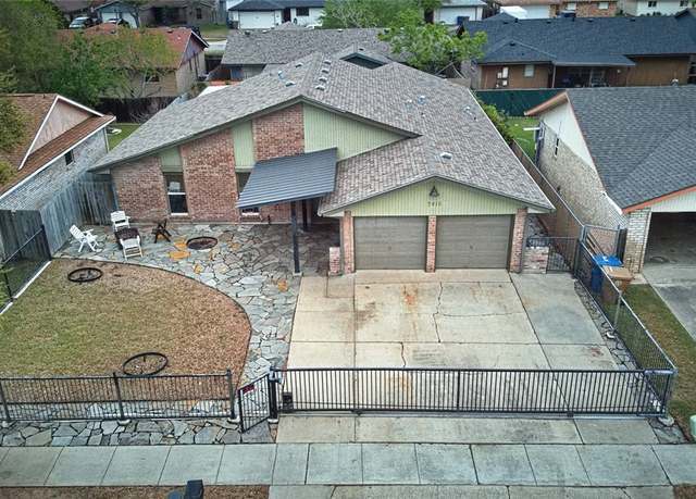 Property at 7418 Spitfire Dr, Corpus Christi, TX 78412, 3 beds, 2 baths