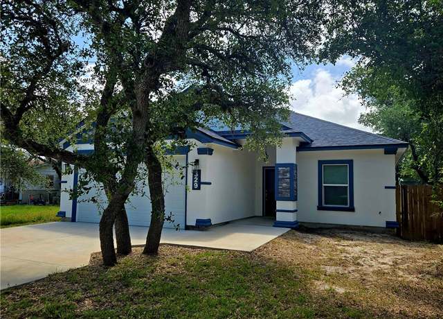 Property at 329 N 10th St, Aransas Pass, TX 78336, 3 beds, 2 baths