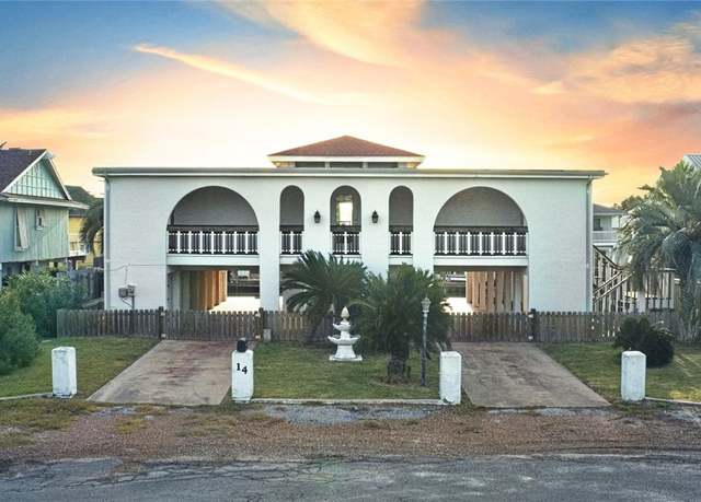 Property at 14 Jamaica Dr, Rockport, TX 78382, 4 beds, 3 baths