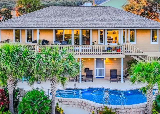 Property at 310 Lands End St, Rockport, TX 78382, 3 beds, 3 baths