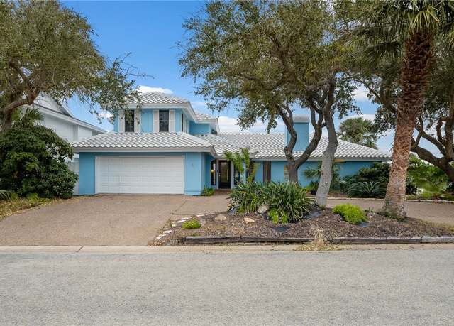 Property at 43 Blue Heron Dr, Rockport, TX 78382, 3 beds, 2.5 baths