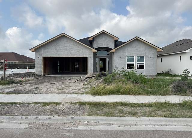 Property at 7617 Roman Dr, Corpus Christi, TX 78414, 4 beds, 3 baths