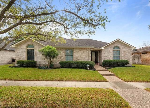 Property at 7430 Venice Dr, Corpus Christi, TX 78413, 3 beds, 2 baths