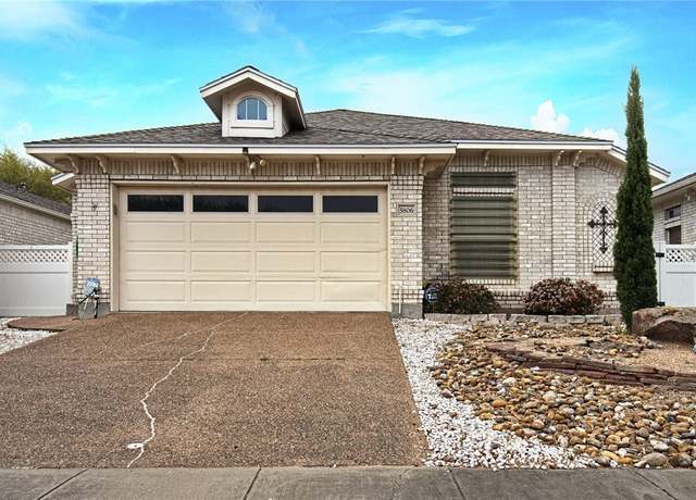 Property at 5806 Commonwealth Ln, Corpus Christi, TX 78414, 2 beds, 2 baths