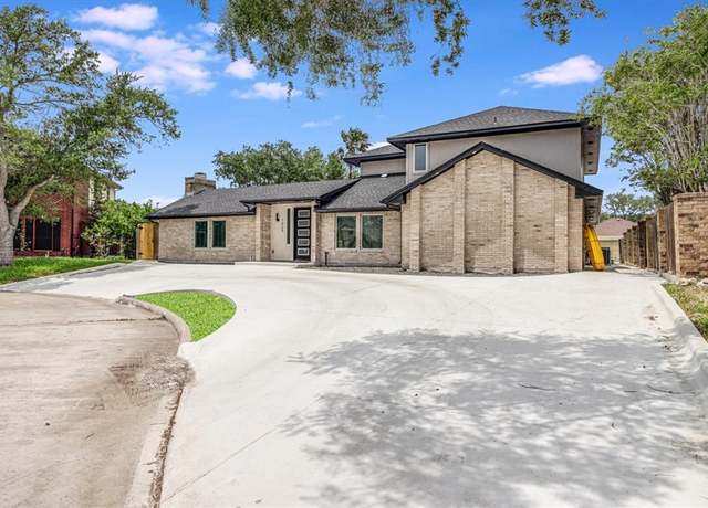 Property at 7025 Ashdown Dr, Corpus Christi, TX 78413, 4 beds, 4.5 baths