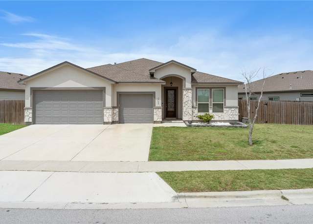 Property at 7702 Dove Hollow Dr, Corpus Christi, TX 78414, 4 beds, 3 baths