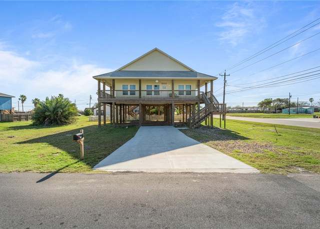 Property at 133 Clearview Dr, Corpus Christi, TX 78418, 2 beds, 2 baths