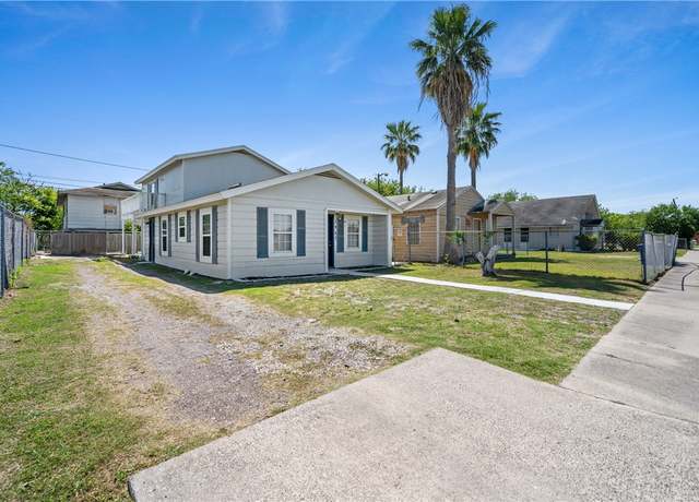 Property at 2905 Rogers St, Corpus Christi, TX 78405, 4 beds, 3 baths