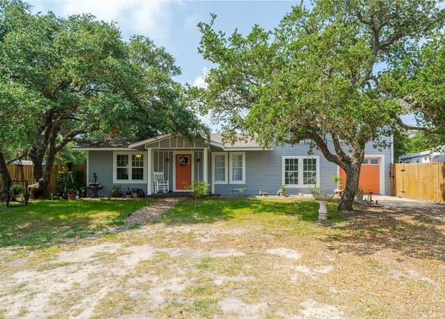 Property at 828 N Terry St, Rockport, TX 78382, 3 beds, 2.5 baths