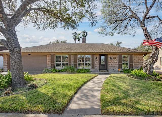 Property at 5437 Whitemarsh Dr, Corpus Christi, TX 78413, 4 beds, 3 baths