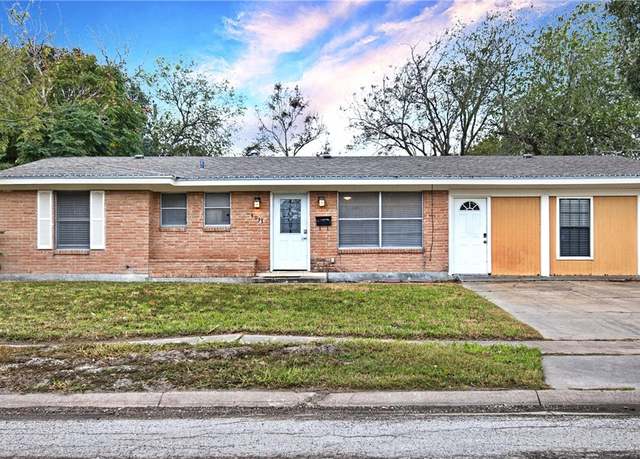 Property at 4033 Key West Dr, Corpus Christi, TX 78411, 4 beds, 3 baths