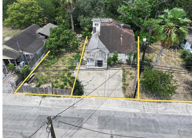 Property at 717 25th St, Corpus Christi, TX 78405, 3 beds, 1 bath