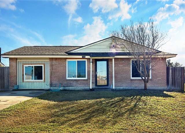 Property at 2700 Avenue D Ave, Ingleside, TX 78362, 4 beds, 1 bath