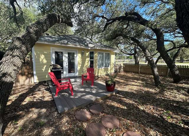 Property at 402 Myrtle St, Fulton, TX 78358, 3 beds, 2 baths