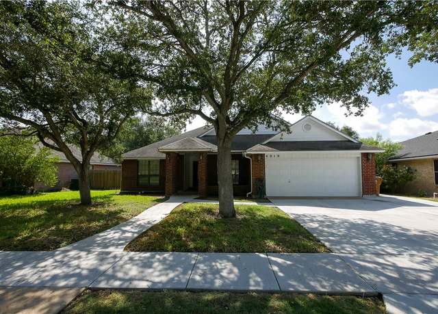 Property at 4010 Moorhead Dr, Corpus Christi, TX 78410, 3 beds, 2 baths