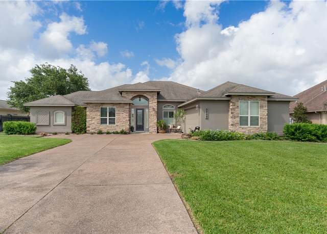 Property at 5806 Lago Vista Dr, Corpus Christi, TX 78414, 4 beds, 3 baths