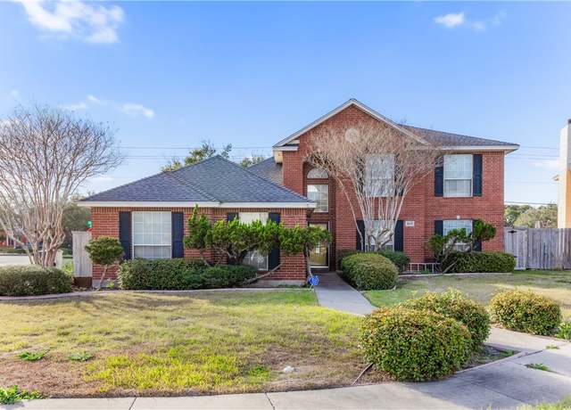 Property at 7409 Lake Monticello Ct, Corpus Christi, TX 78413, 3 beds, 2.5 baths