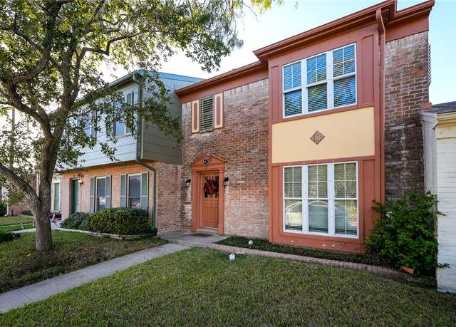 Property at 27 Townhouse, Corpus Christi, TX 78412, 3 beds, 2.5 baths