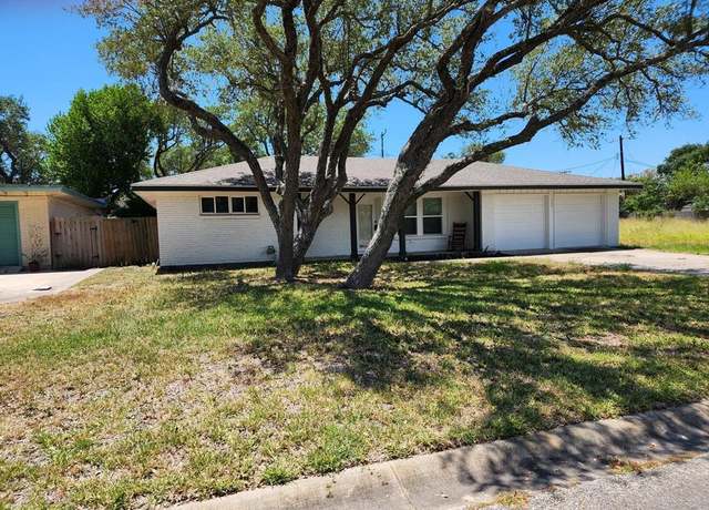 Property at 1905 Bay Ave, Rockport, TX 78382, 3 beds, 2 baths