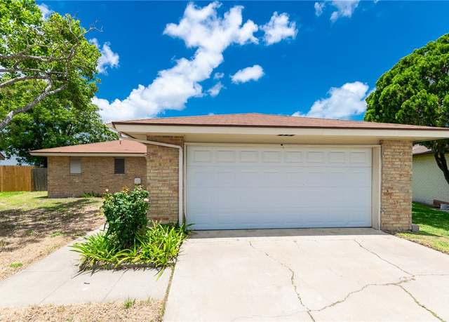 Property at 1705 Mermaid Dr, Corpus Christi, TX 78412, 4 beds, 2 baths