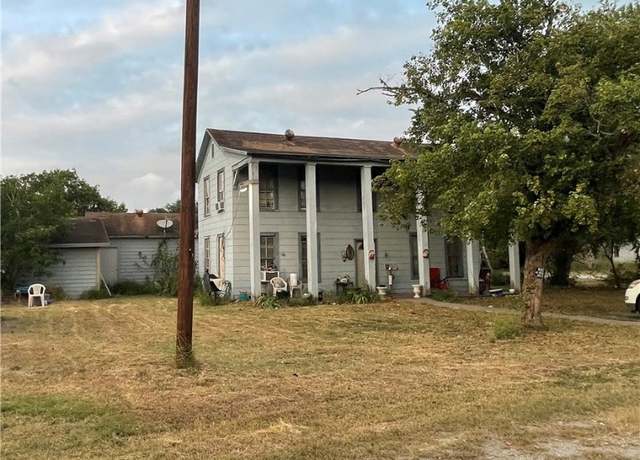 Property at 200 W Main, Sinton, TX 78387, 5 beds, 2 baths
