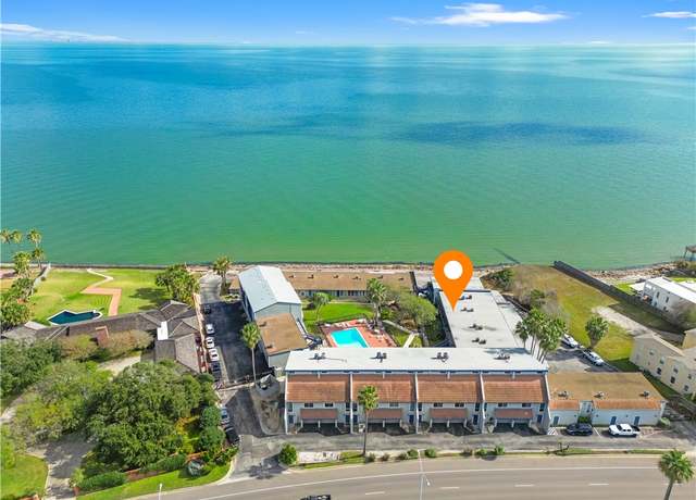 Property at 3402 Ocean Dr #17, Corpus Christi, TX 78411, 2 beds, 2 baths