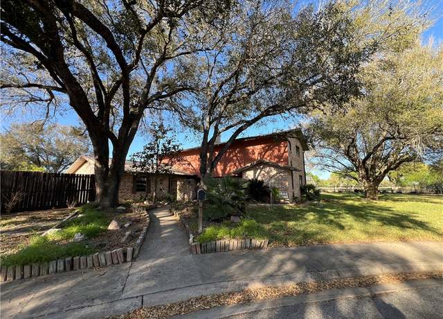 Property at 1309 Ebony, Alice, TX 78332, 4 beds, 3.5 baths