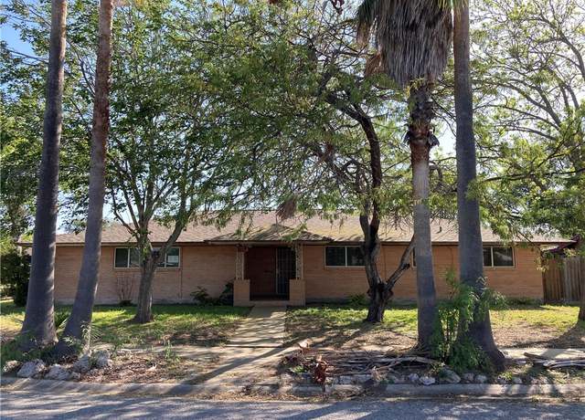 Property at 3214 Casa De Palmas Dr, Corpus Christi, TX 78411, 4 beds, 2.5 baths