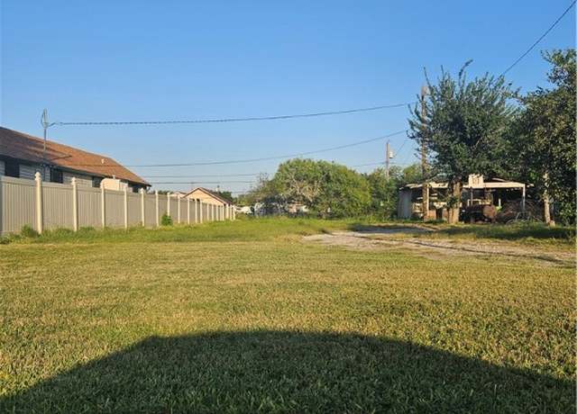 Property at 4426 Angela Dr, Corpus Christi, TX 78416
