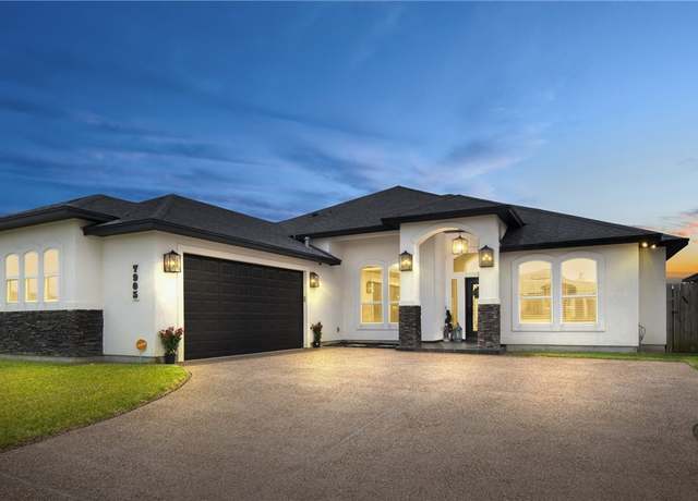 Property at 7905 Iron Man Dr, Corpus Christi, TX 78414, 4 beds, 3.5 baths