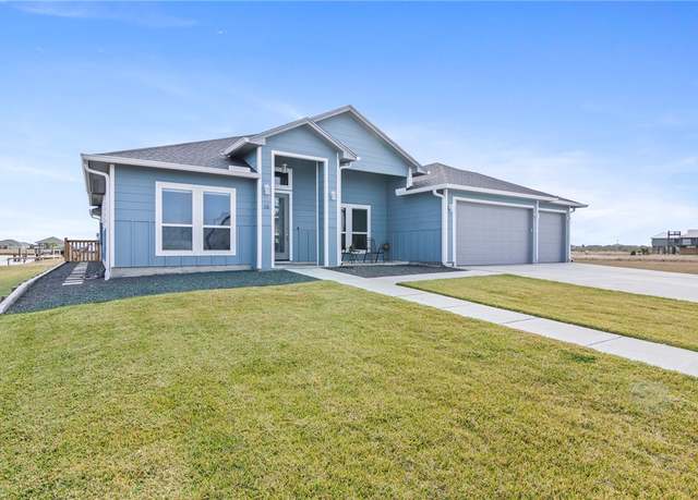 Property at 13 Westpointe Dr, Rockport, TX 78382, 4 beds, 3 baths