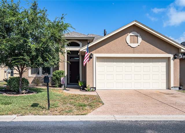 Property at 401 Inverrary Dr #36, Rockport, TX 78382, 4 beds, 2 baths