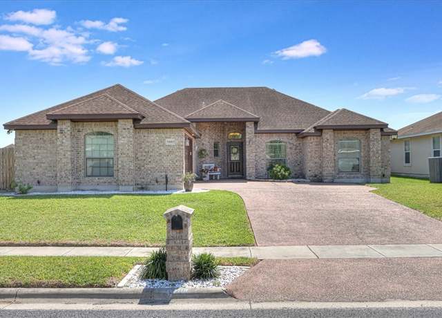 Property at 14401 Red River Dr, Corpus Christi, TX 78410, 4 beds, 2 baths