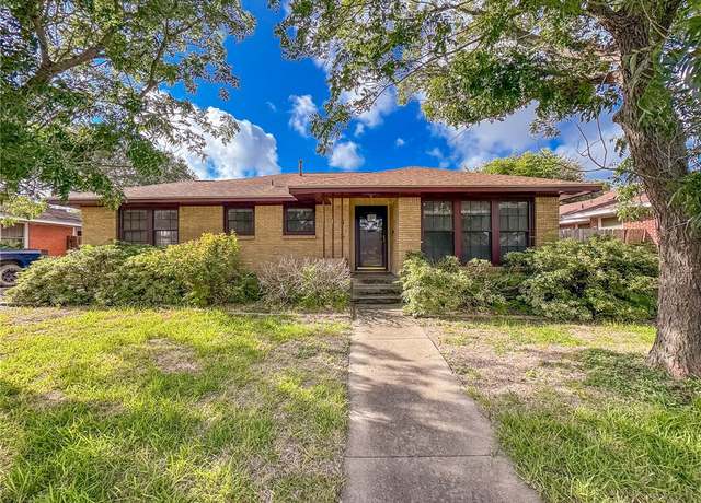Property at 613 Brawner Pkwy, Corpus Christi, TX 78411, 3 beds, 2 baths