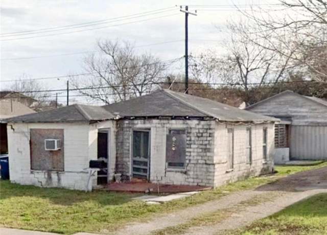 Property at 3230 Greenwood Dr, Corpus Christi, TX 78405, 2 beds, 1 bath