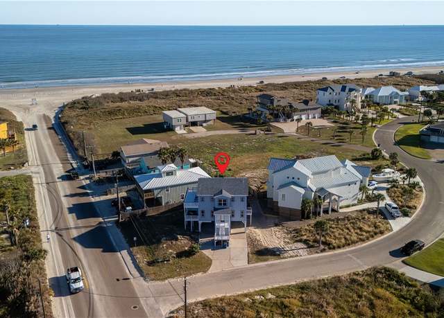 Property at 800 E Avenue G, Port Aransas, TX 78373, 3 beds, 2 baths