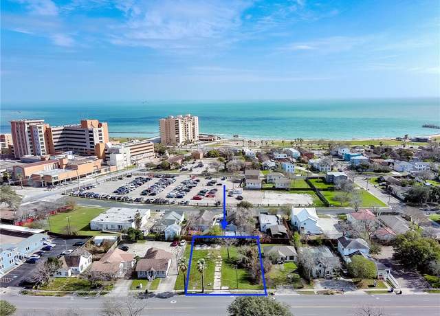 Property at 1736 Santa Fe St, Corpus Christi, TX 78404