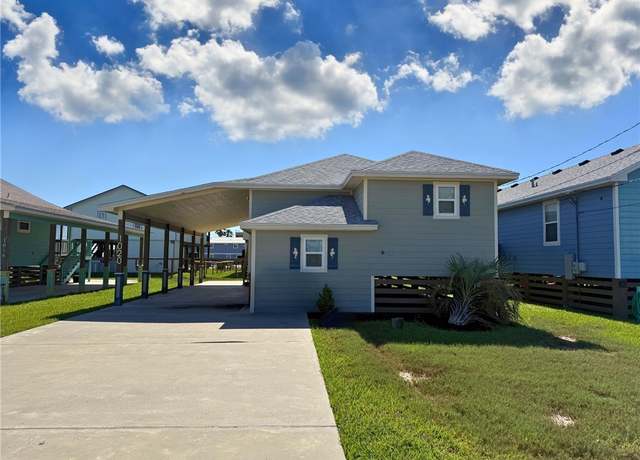 Property at 1020 S Live Oak St, Rockport, TX 78382, 2 beds, 2 baths