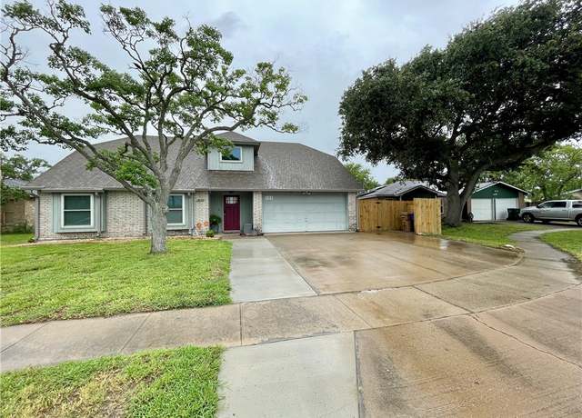 Property at 917 Saint Bernard St, Corpus Christi, TX 78418, 3 beds, 2.5 baths