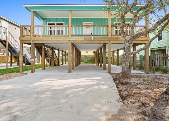 Property at 217 Las Palmas Dr, Corpus Christi, TX 78418, 3 beds, 2 baths
