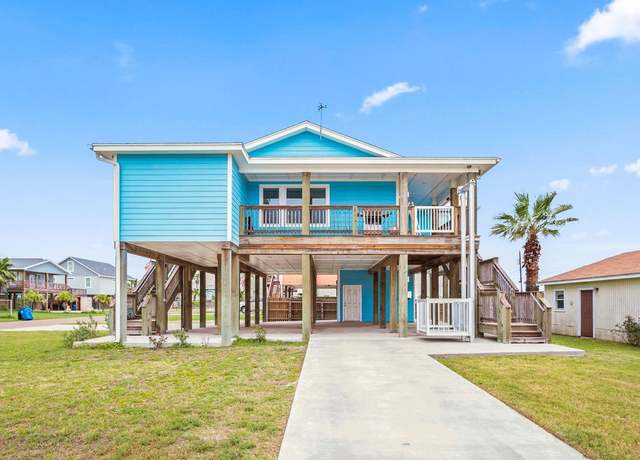 Property at 423 S 7th St, Port Aransas, TX 78373, 3 beds, 2 baths