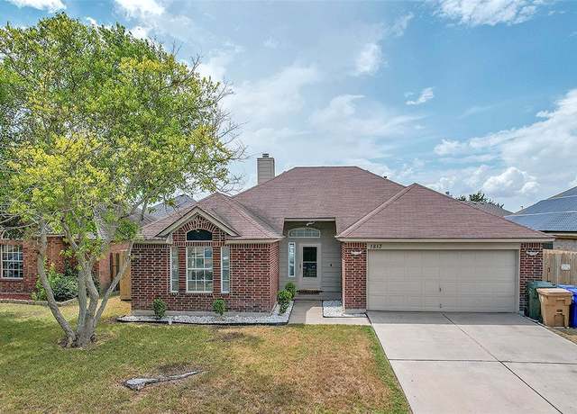 Property at 1813 Spanish Trl, Corpus Christi, TX 78410, 3 beds, 2 baths