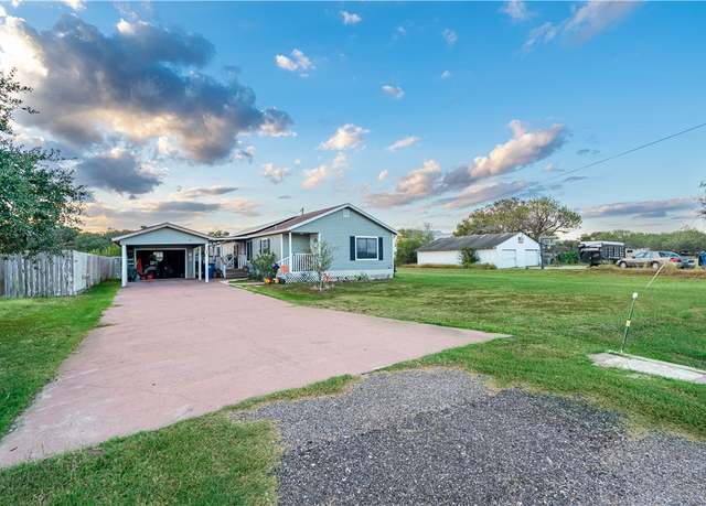Property at 606 N Ironwood Ave, Bishop, TX 78343, 3 beds, 2 baths