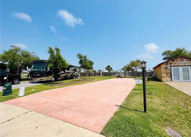 Property at 3 Augusta Cir, Aransas Pass, TX 78336