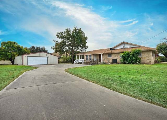 Property at 342 Davis, Taft, TX 78390, 3 beds, 2 baths