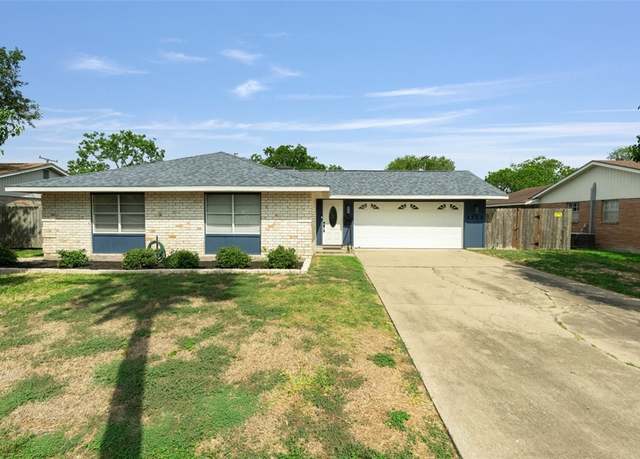 Property at 1313 E Cherrystone Dr, Corpus Christi, TX 78412, 3 beds, 2 baths