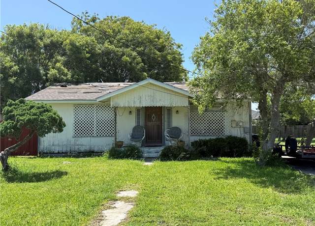 Property at 1930 Sandy Way, Corpus Christi, TX 78418, 3 beds, 1 bath