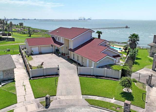 Property at 113 Shorecliff Dr, Portland, TX 78374, 4 beds, 5.5 baths