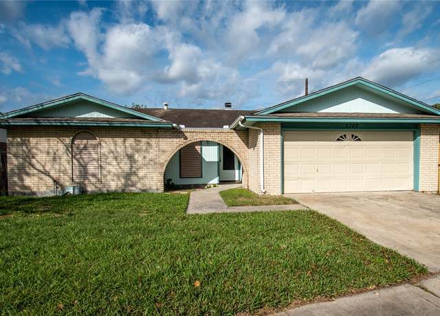 Property at 5705 Crest Pebble Dr, Corpus Christi, TX 78415, 3 beds, 2 baths